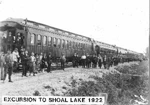 Excursion train to Shoal Lake in 1922